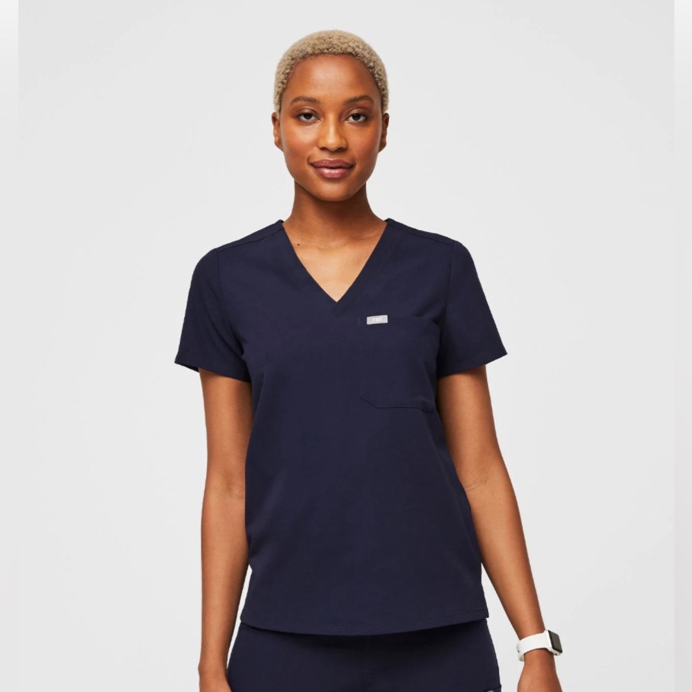 Figs scrub set in small quiet navy limited edition color